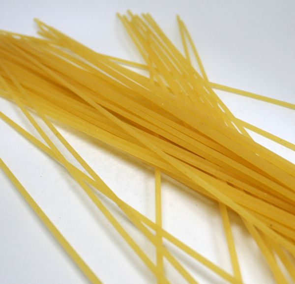 Pâtes spaghettis blancs BIO*. 4€/kg