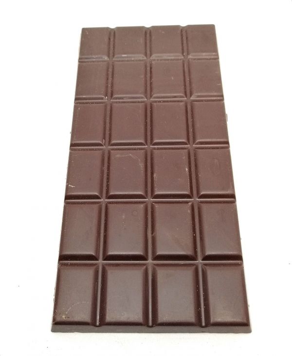 Tablette 100g chocolat noir BIO*.  49,50€/kg