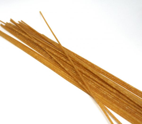 Pâtes spaghettis demi-complets BIO*. 4,90€/kg